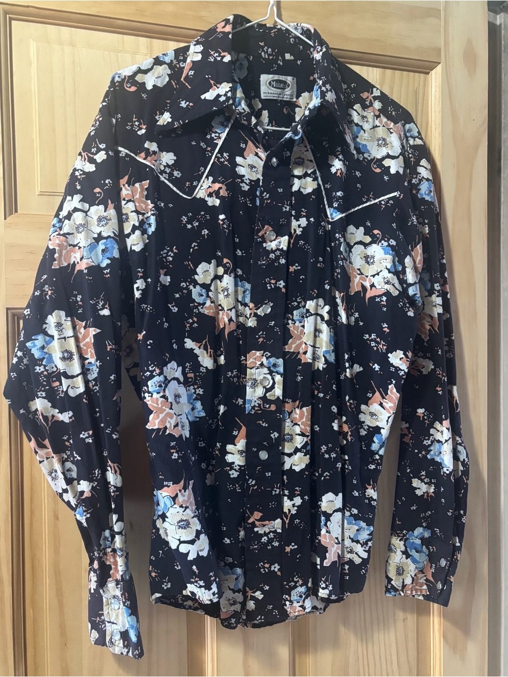 Women’s Vintage Pearl Snap